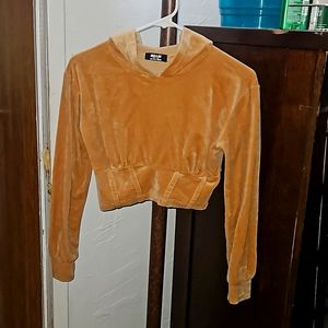 Cropped sweater with hood